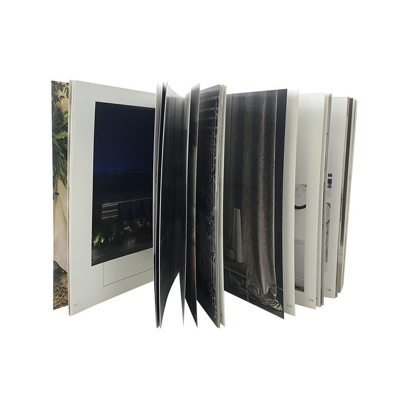 Custom luxury paper pamplet